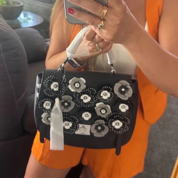 Michael Kors Cassie Floral Applique Black Leather Large Satchel Crossbody Bag - Picture 9 of 10